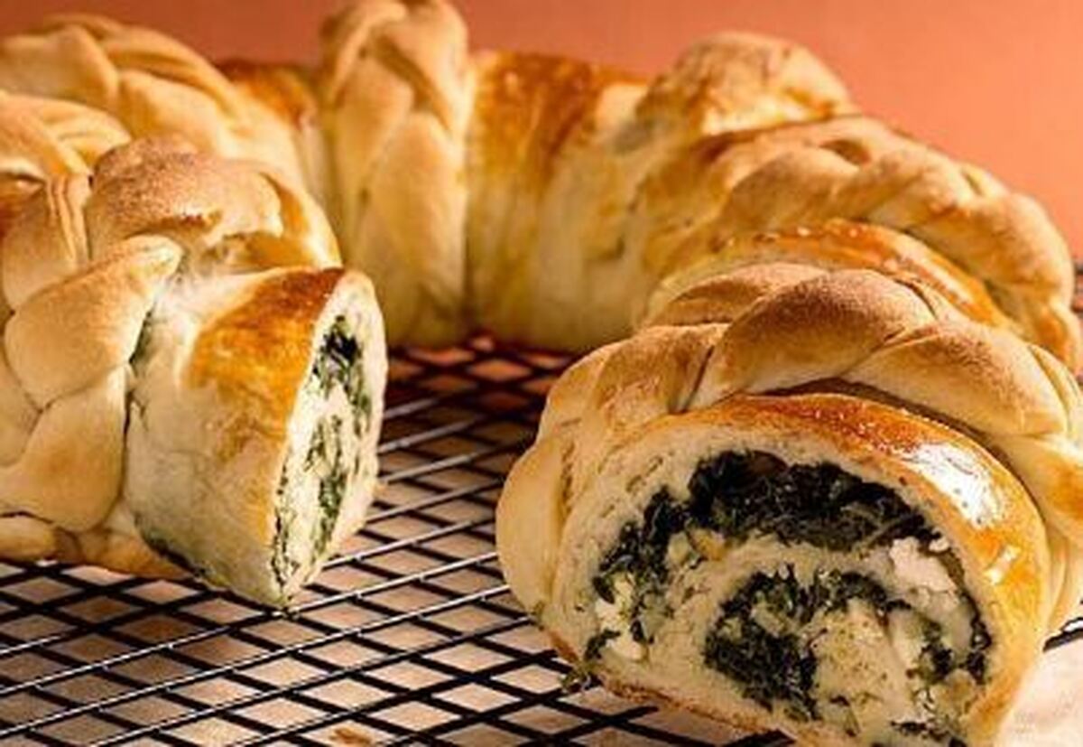 برای عصر پاییزی این بورک اسفناج را آماده کنید