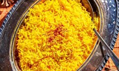 طرز تهیه برنج زعفرانی خوش‌رنگ و لعاب ویژه نو عروس‌ها!