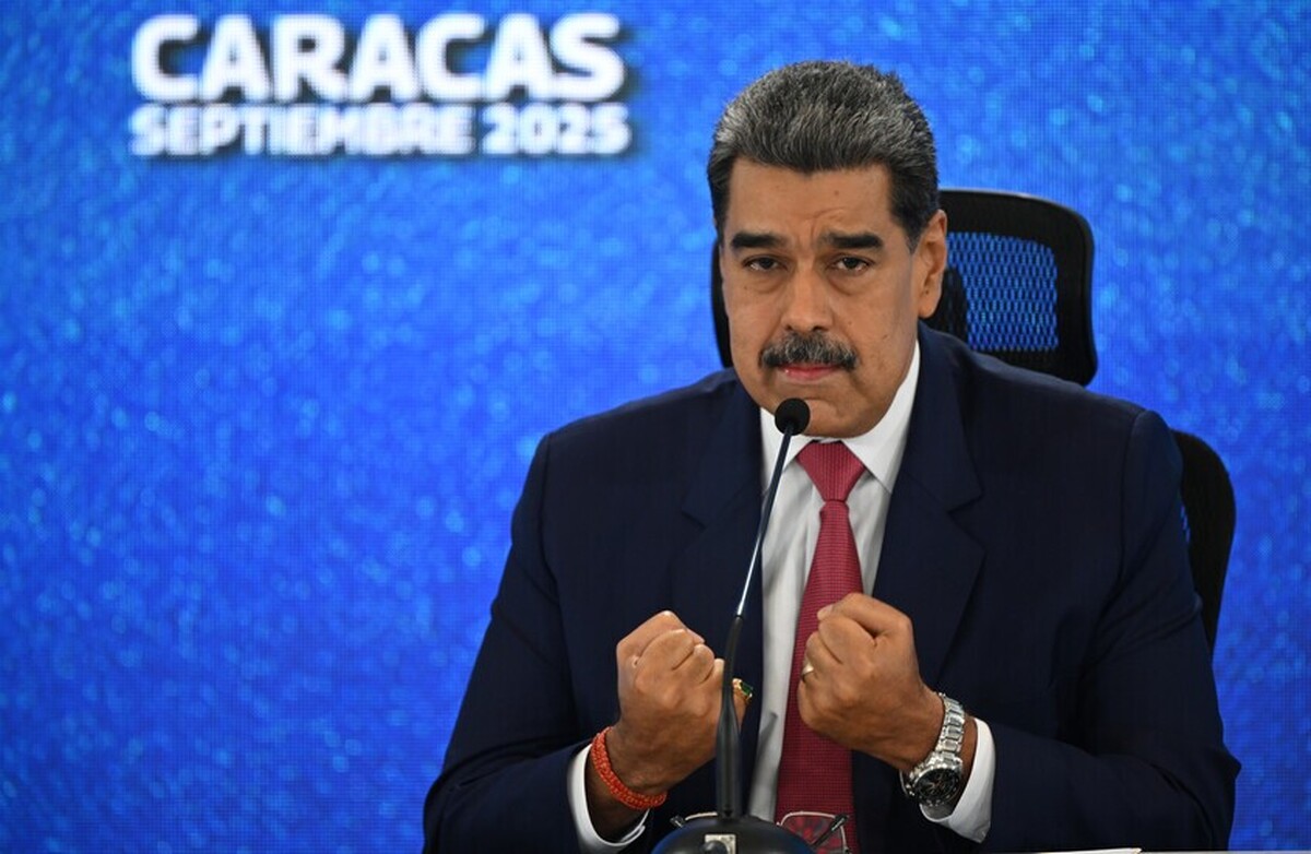 مادورو کودتا‌های سیا در آمریکای لاتین را محکوم کرد