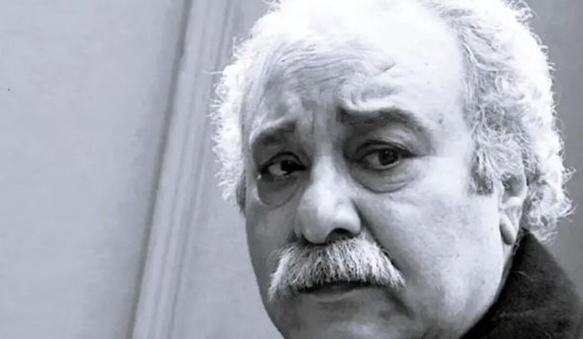 گریه‌های غم دار خانواده محمد کاسبی در مراسم خاکسپاری
