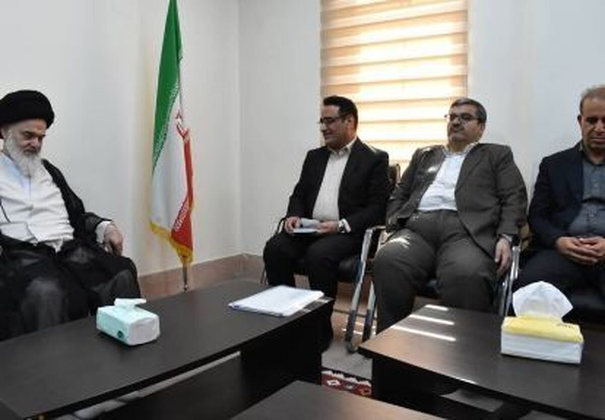 مشکل صدور سند مالکیت مردم جزیره خارگ برطرف شود