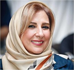 تصویر کمتر دیده شده از دونفره‌های مرجانه گلچین کنار دختر جوان و خنده رویش