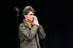 گلباران شدن خانه ابدی ناصر تقوایی بعد از مراسم