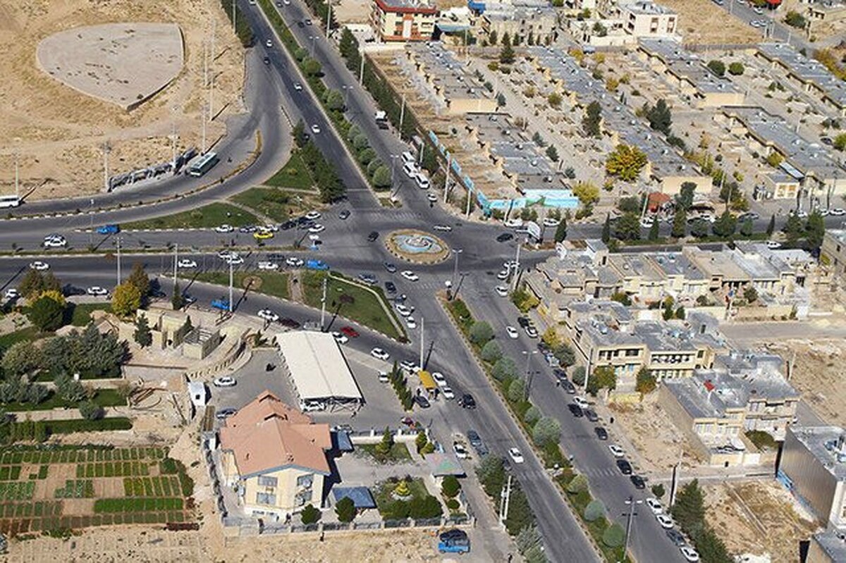 وضعیت آسفالت معابر مقابل مدارس صدرا بازبینی می‌شوند