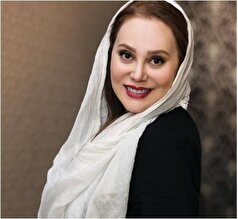 نگاهی به سورپرایز دوستانه تولد آرام جعفری با کیک و بادکنک‌های لاکچری و طلایی!