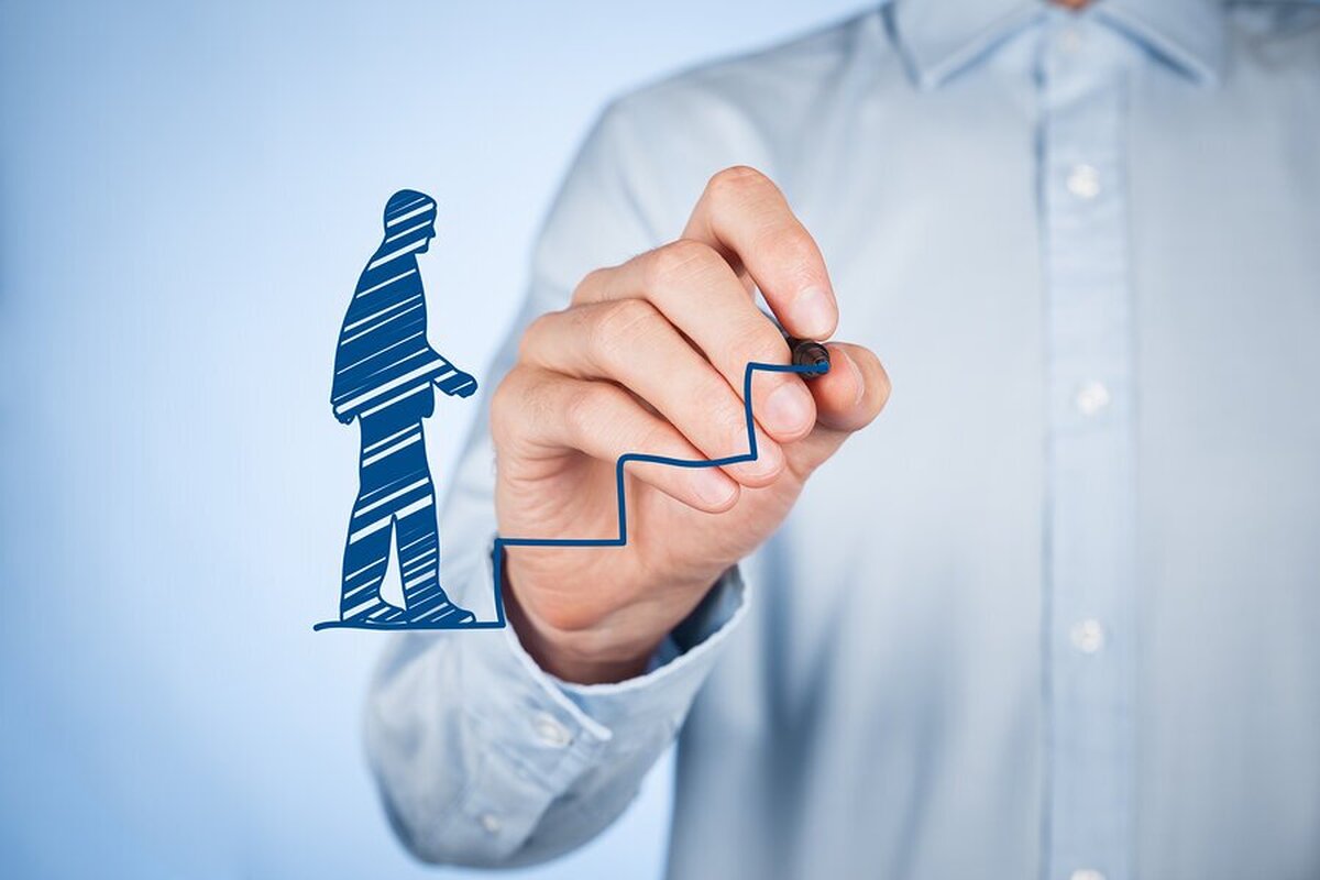 چگونه با احساس ناخوشایند «عقب بودن از بقیه» کنار بیایم؟