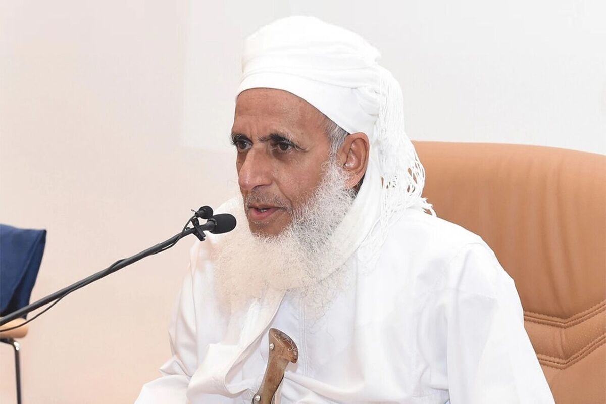 مفتی اعظم عمان از رفتار حماس با اسیران صهیونیست تمجید کرد