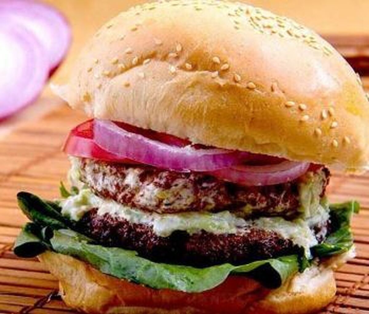 برای فست فود پول هایتان را خرج نکنید این فتا برگر را سه سوته با کمترین هزینه آماده کنید