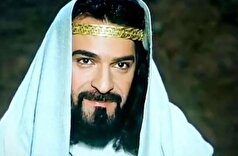 بازیگر نقش جبرئیل با لباس ارتش در دوران جنگ ۸ ساله