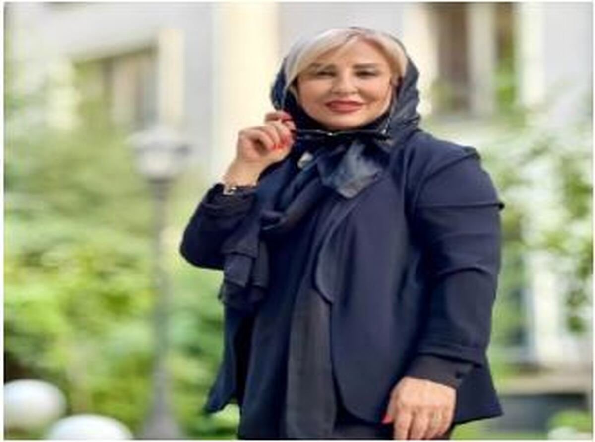 عکس دونفره مرجانه گلچین و سارا منجزی‌پور با یک ژست صمیمانه