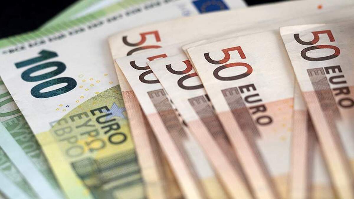 یک کارشناس سیاسی اظهار داشت که اتحادیه اروپا باید در قبال اختلاس دارایی‌های مسدود شده روسیه پاسخگو باشد.