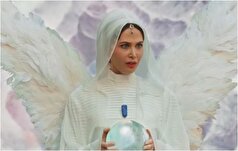 سلفی بامزه فرشته سریال «عجل معلق» با رضا عطاران در پشت صحنه سریال