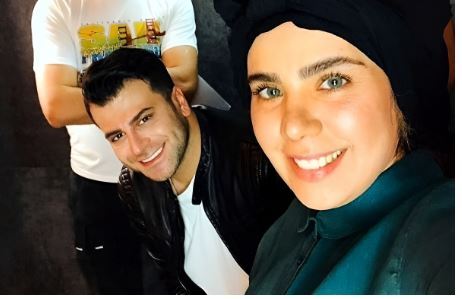 عکس یادگاری «مژگان و جواد جوادی» در پشت صحنه یک سریال خاطره انگیز!