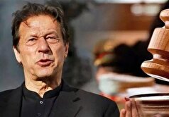 عمران خان: فرمانده ارتش پاکستان برای گفت‌و‌گو با طالبان به افغانستان سفر کند