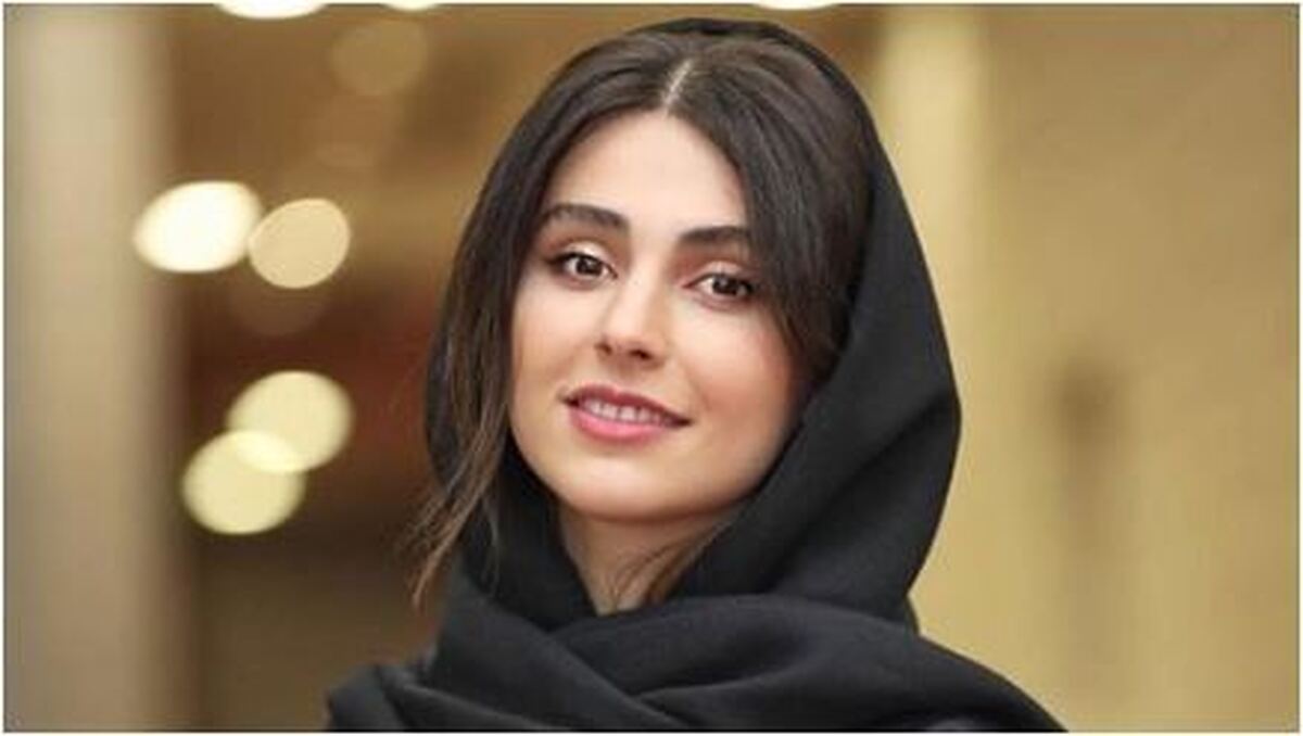 پرتره‌ای از لاله مرزبان با کک و مک و نمک زیاد