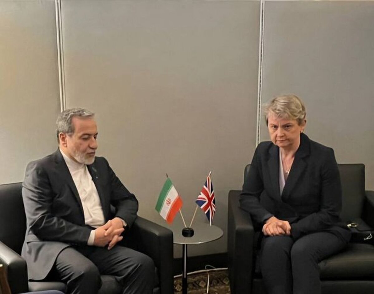 انتقاد شدید عراقچی از «تروئیکای اروپایی» در دیدار با وزیر خارجه انگلیس