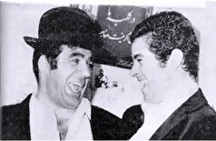 عکس دیده نشده از بهروز وثوقی در کنار خانواده پهلوی با کت و شلوار!