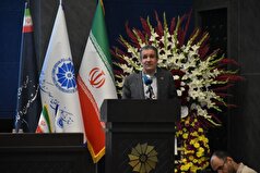 اقتصاد ایران بدون جذب سرمایه داخلی و خارجی کوچک‌تر می‌شود