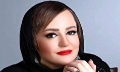 نعیمه نظام‌دوست با مانتو مزونی و پر طمطراق در کنار رضا نیکخواه