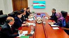 دیدار وگفتگوی سفیر جمهوری اسلامی ایران با اعضای گروه دوستی پارلمانی ایران و تاجیکستان
