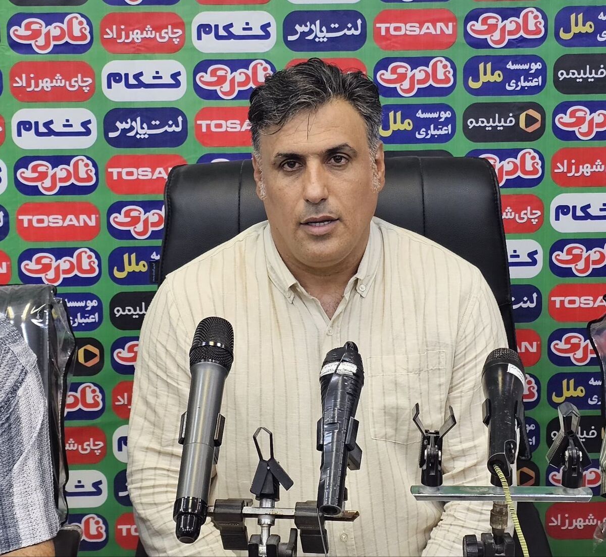 سرمربی استقلال خوزستان: به جوانان تیم افتخار می‌کنم