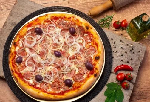 نکات کلیدی برای تهیه یک پیتزا چیلی حرفه‌ای
