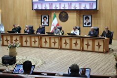 دفاع مقدس سنت و مکتب است/ جوانان تاریخ بخوانند