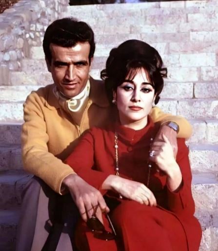 سفر در زمان؛ ژست عاشقانه «پرویز یاحقی در کنار همسرش حمیرا»؛ سال ۱۳۴۹