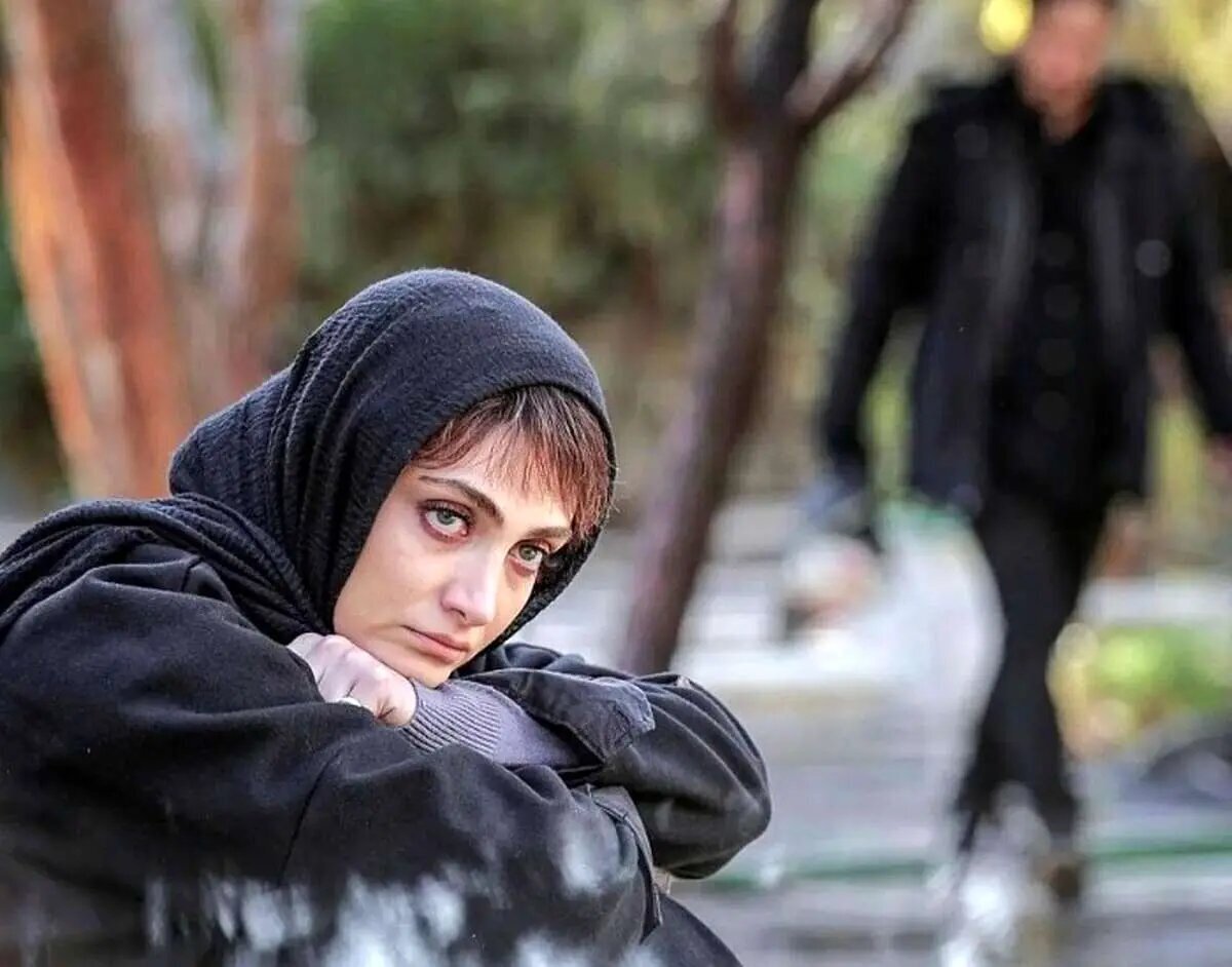 اجرای یک نمایش به کارگردانی الناز ملک+جزئیات