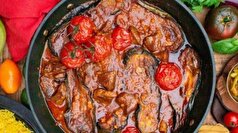 خوراک گوجه بادمجان یک ترکیب خوشرنگ و لعاب برای شام