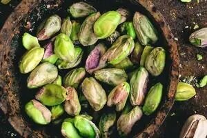 پسته پلو یک غذای لذیذ سنتی مخصوص اعیانی پسندها! /طرز تهیه+مواد لازم