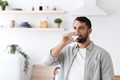 چگونه از کم آب شدن بدن جلوگیری کنیم؟