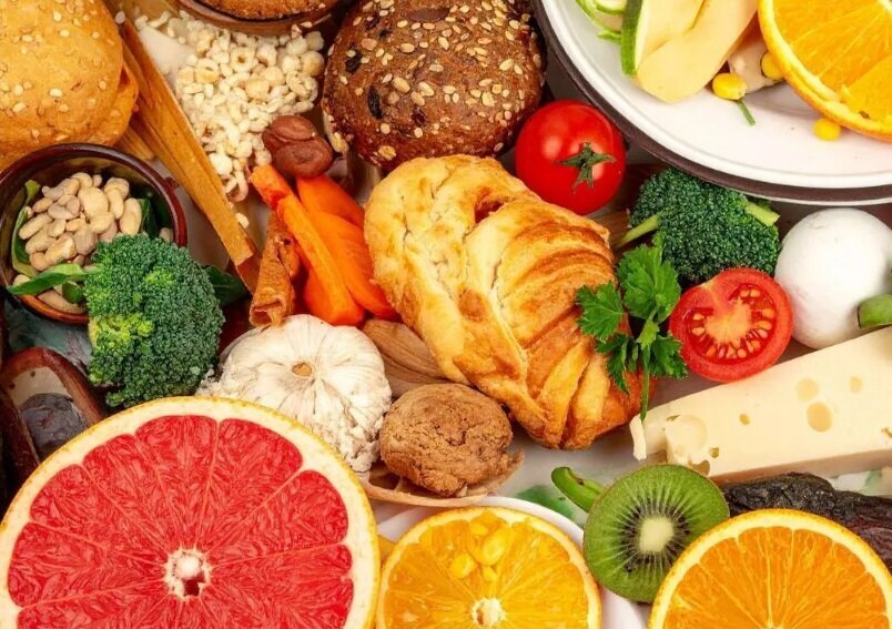 ریختن این غذا‌ها در ظروف پلاستیکی سم تولید می‌کند!