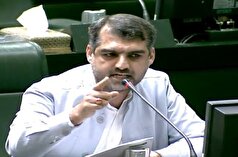 نماینده قم: کوچک سازی دولت ضربه به امنیت ملی کشور است