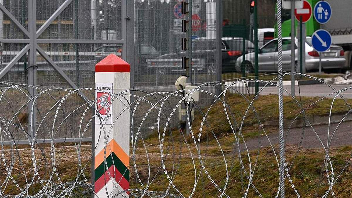 لیتوانی دو گذرگاه مرزی با بلاروس را بست.