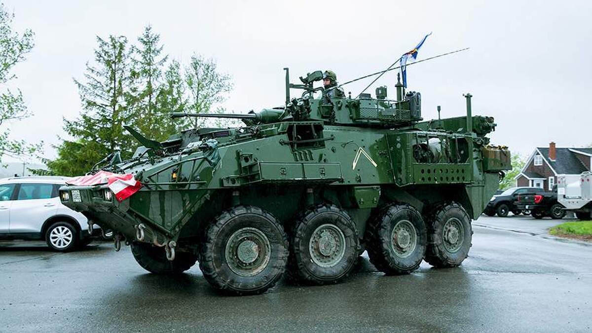 کانادا قرارداد فروش ۲۵ دستگاه خودروی زرهی LAV نوسازی شده به اوکراین را لغو کرد.