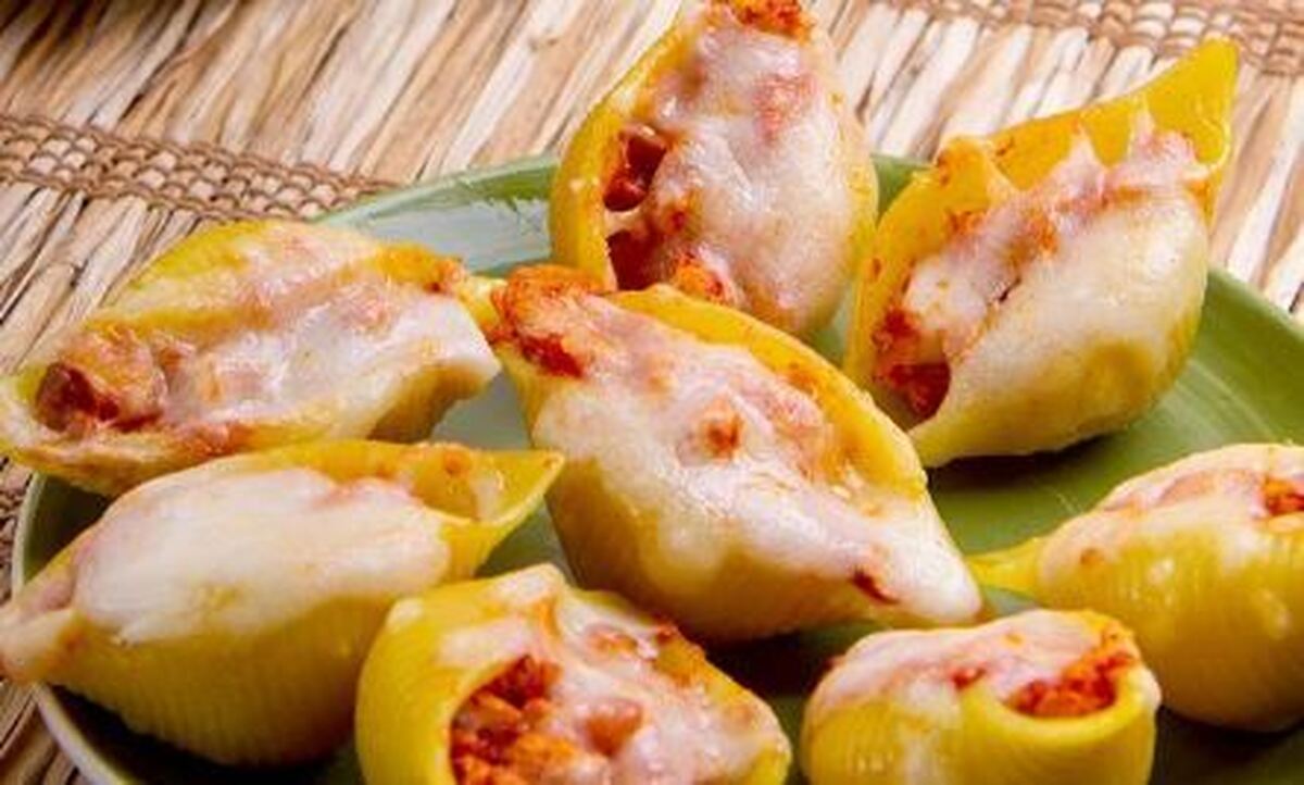 برای دورهمی و مهمانی‌ها این پاستا لقمه‌ای جذاب و خوشمزه را آماده کنید