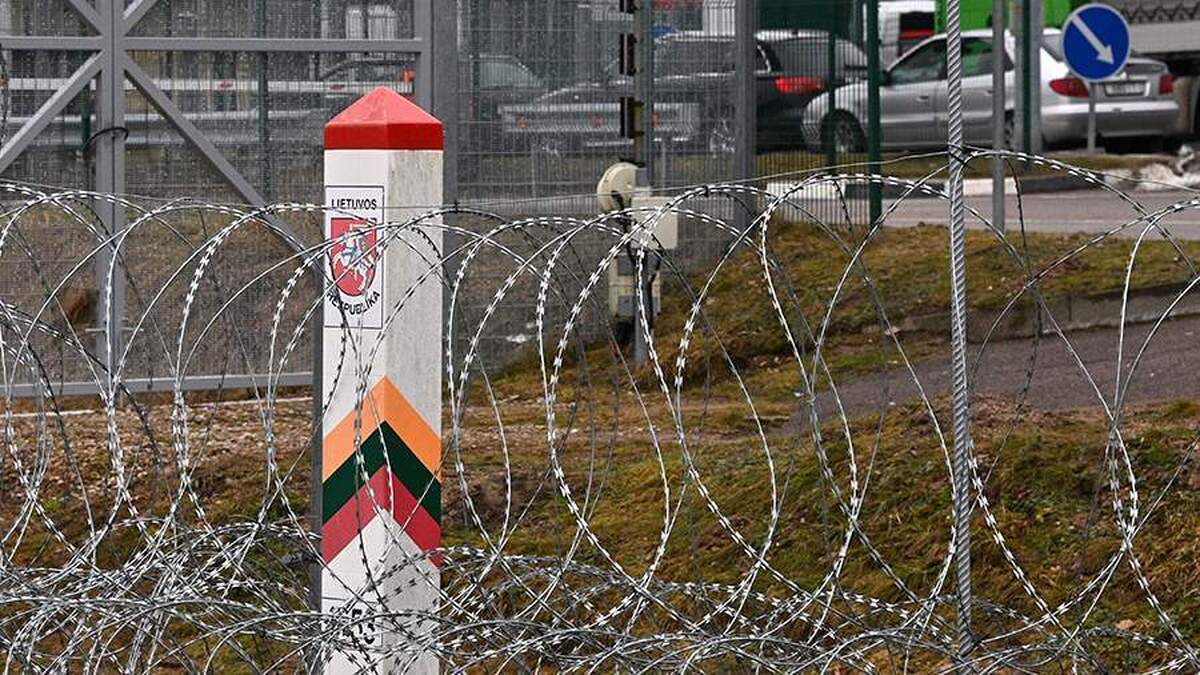لیتوانی احتمال بستن مرز خود با بلاروس را مطرح کرده است.