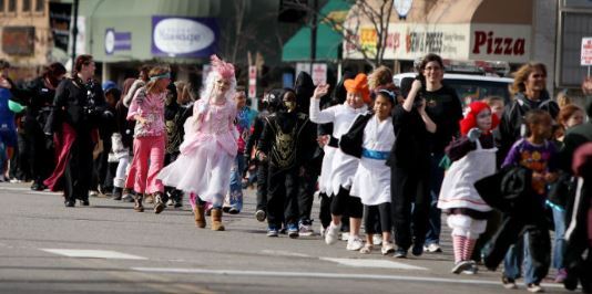 نگاهی به فلسفه جشن هالویین، پیشینه و تغییر و تحولات در گذر زمان!