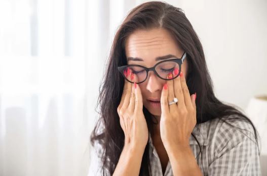 اگر با وجود خواب کافی دائما احساس کسالت و خواب آلودگی دارید بخوانید! اگر با وجود خواب کافی دائما احساس کسالت و خواب آلودگی دارید بخوانید!