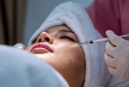 سل تراپی پوست؛ وقتی سلول‌های بنیادی به زیبایی شما کمک میکند!