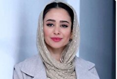 الناز حبیبی با استایل کلاسیک زرد رنگ توجه‌ها را جلب کرد! +عکس