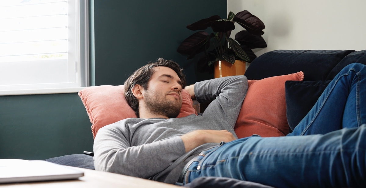 فواید چرت زدن بر سلامت بدن از دیدگاه محققین