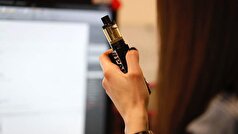 یک متخصص در مورد خطرات خاص سیگار الکترونیکی برای زنان هشدار داد.