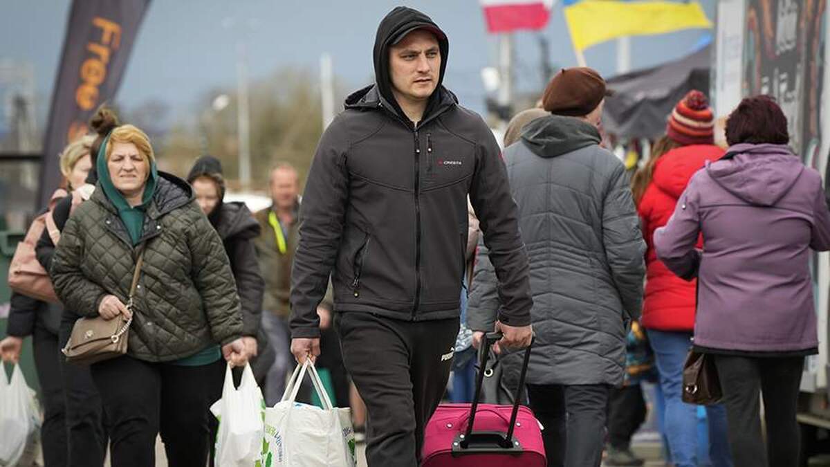 آلمان و لهستان از ورود پناهجویان مرد اوکراینی ابراز نارضایتی کردند.