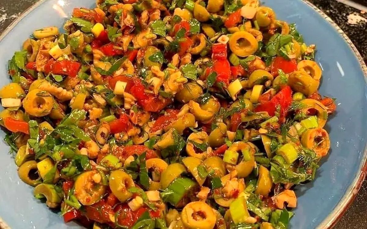 زیتون فَنها حتما این سالاد خوشمزه را امتحان کنند! +طرز تهیه و ترکیبات
