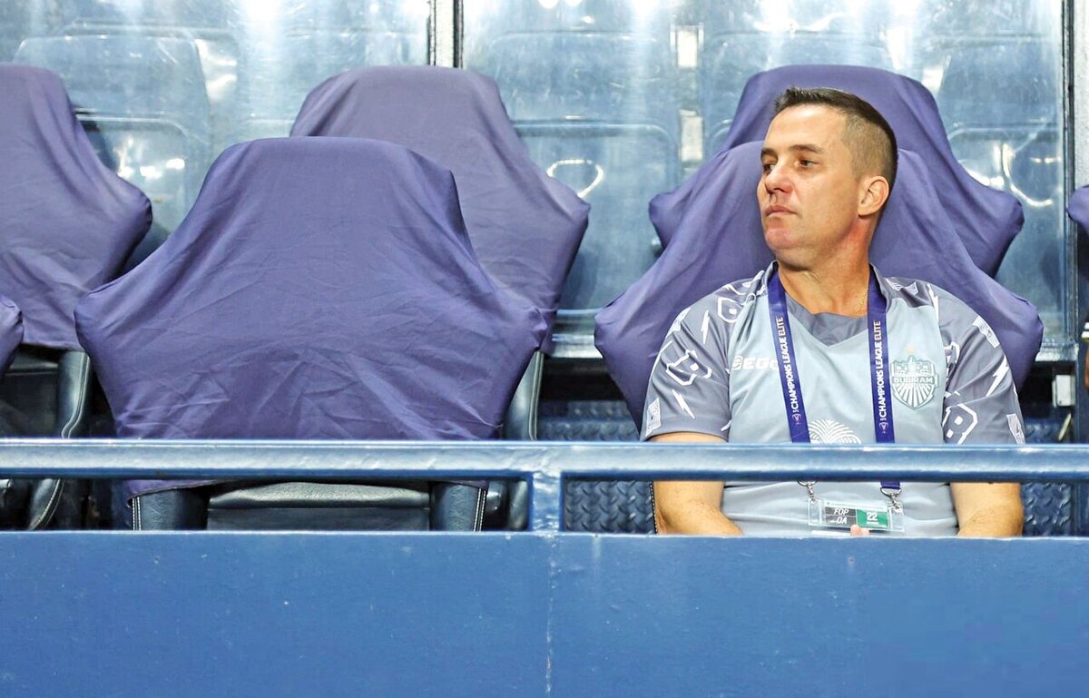 یک مربی دیگر به جمع سرخپوشان اضافه میشود