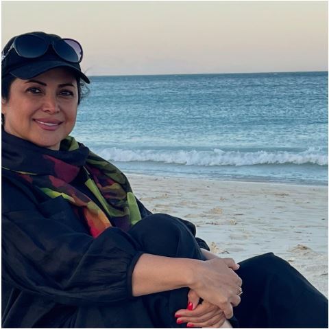 آرامش گرفتن از دریا و ریکاوری کمند امیرسلیمانی +عکس