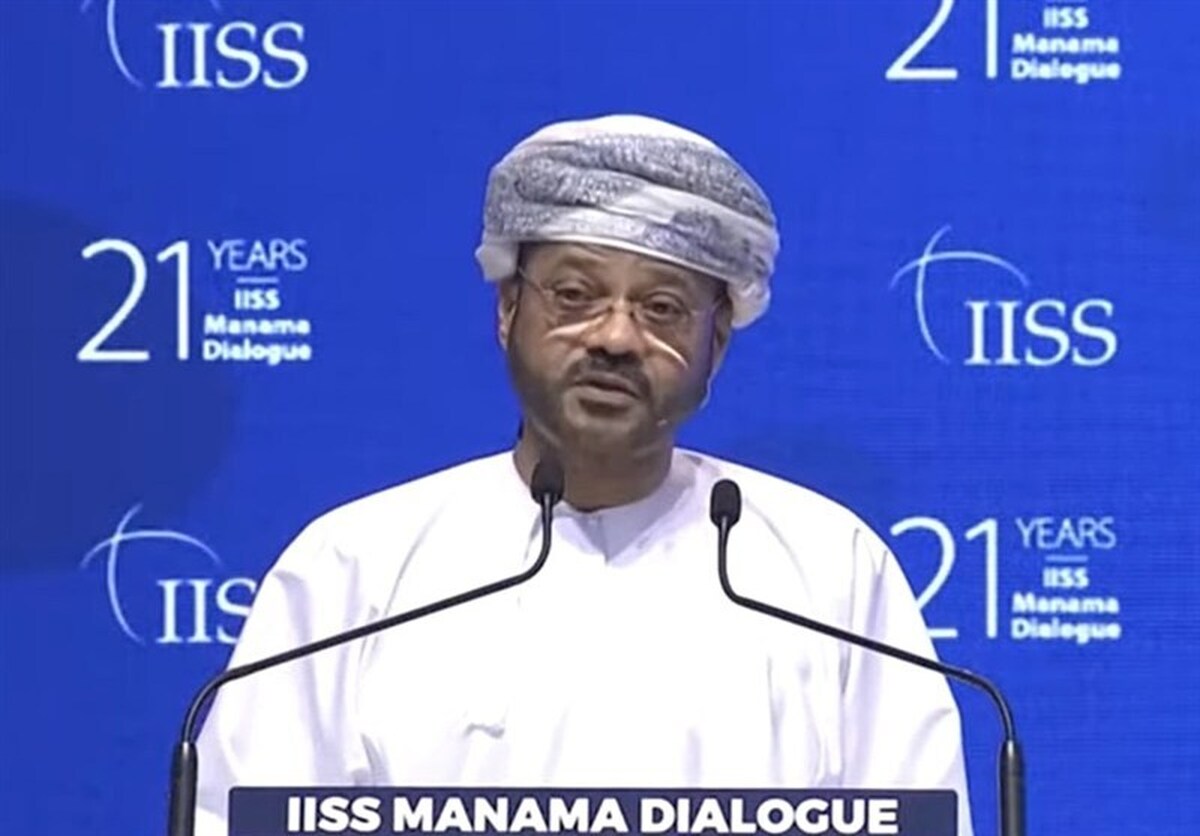 تاکید وزیر خارجه عمان بر لزوم بازنگری در سیاست‌های امنیتی منطقه‌