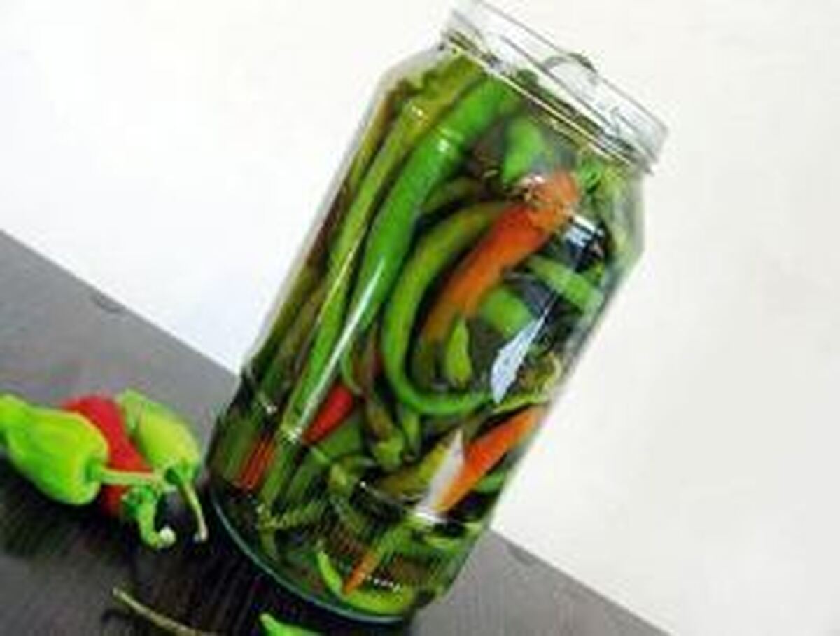 رسپی تهیه ترشی فلفل برای فصل پاییز